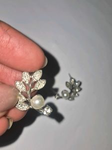 Elegant Pearl &amp; Crystal Leaf Earrings