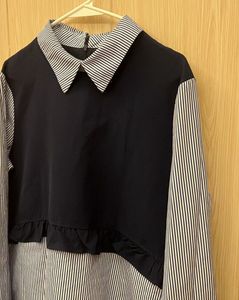 Chic Navy &amp; White Striped Top