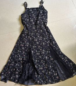 🥰🎀Black pretty floral dress