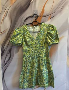 Green Floral Puff Sleeve Dress