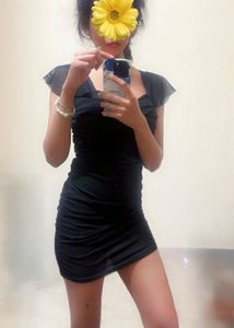 Chic Black Bodycon Mini Dress