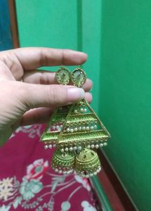 Stunning Emerald statement Earrings (4 Combo)