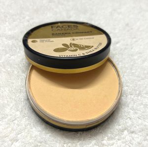 Faces Canada Banana Compact