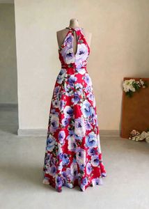 Stunning Floral Print Halter Neck Gown❤️🎀