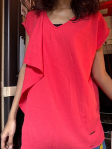 Chic Coral Ruffled V-Neck Top