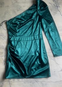 Emerald Green Satin One-Shoulder Dress