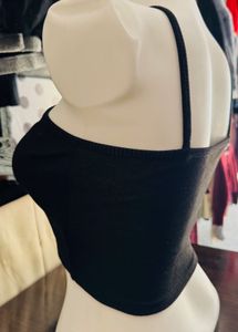 Trendy Black Ribbed Crop Top