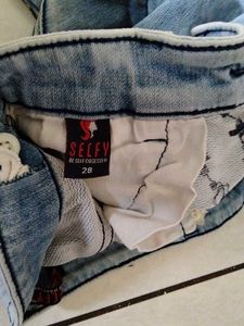 Stylish Blue Patterned Ripped Jeans