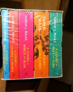 A Court Of Thorns And Roses Sarah J. Maas