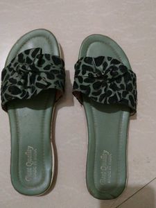 Green Animal Print Bow Slides