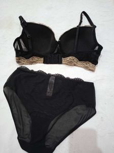 Elegant Black Lace Bra &amp; Panty Set