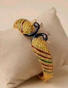 🎀Exquisite Peacock Bangle Bracelet