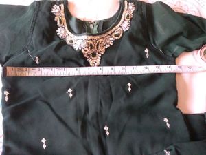 Emerald Green Kurta Set with Embellishments