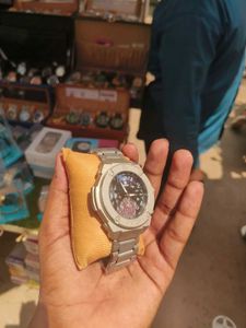 OVAL WATCH