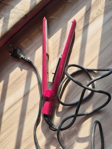 in working condition Philips Hair Straightener