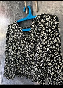 Women Flower Black Top