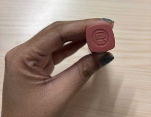L'Oreal Paris Infalliable Lipstick