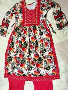 🎀Floral Print Kurta and Pant Set 😍