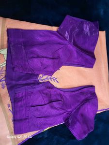 Elegant Peach Saree with Deer &amp; Woman Embroidery