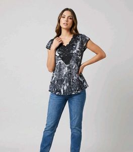 Stylish Black & White Print Top