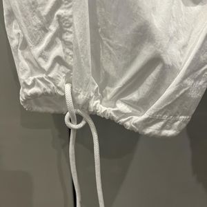 H&amp;M ballon parachute cargo