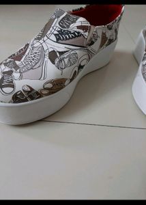 Women's Casual Shoes