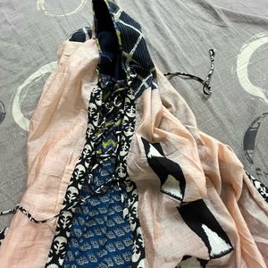 Stylish Sleeveless Kurti with Unique Pattern