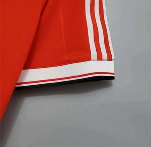 Manchester united retro jersey