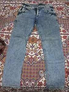 Stylish Blue Wash Jeans