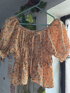 Cute Floral Puff Sleeve Top