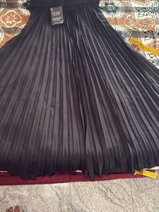 Black Pleated Midi Skirt