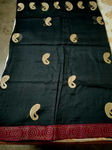 Elegant Black Paisley Saree