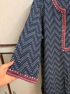 Elegant Blue &amp; White Zigzag Print Kurta