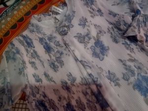 beautiful Georgette lined floral top