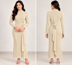 Elegant Ribbed Knit Maxi Dress