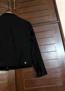 Ginger Classic Black Denim Jacket