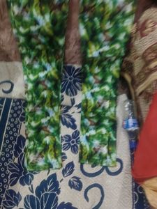 Green Abstract Print Pants