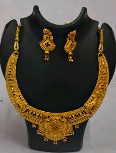 Golden Necklace &amp; Earring Set Excellent Look