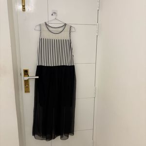 Chic Striped Tulle Midi Dress
