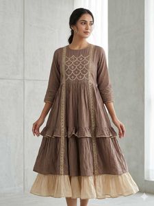 Elegant Embroidered Tiered Kurta