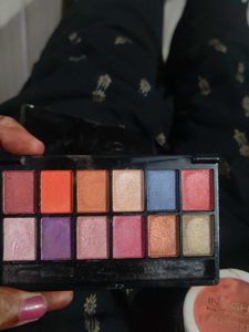Mars Makeup Kit &amp; Blush