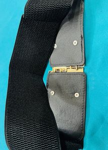 Stylish Black Elastic Belt with Gold Accents
