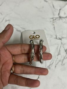 GLO Accessories Silver Hoop Earrings