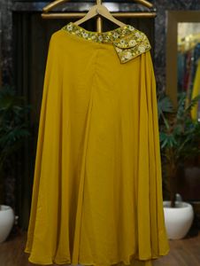 💛Poncho Style Indo Western For Haldi Function 💛