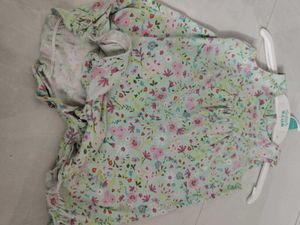 2 onesie for girls ( 6-9 months)