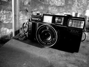 Yashica DX 35mm Film Camera