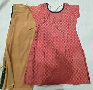 kurta and dupata