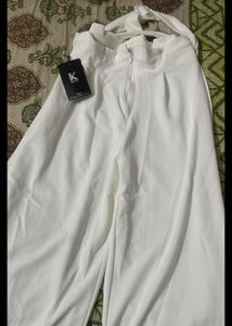 Elegant White Wide-Legged Pants with Belt