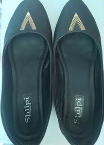 Stylish Black Ballerina Flats