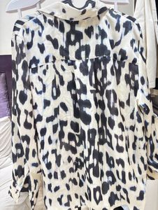 H&amp;M Abstract Print Button-Up Top